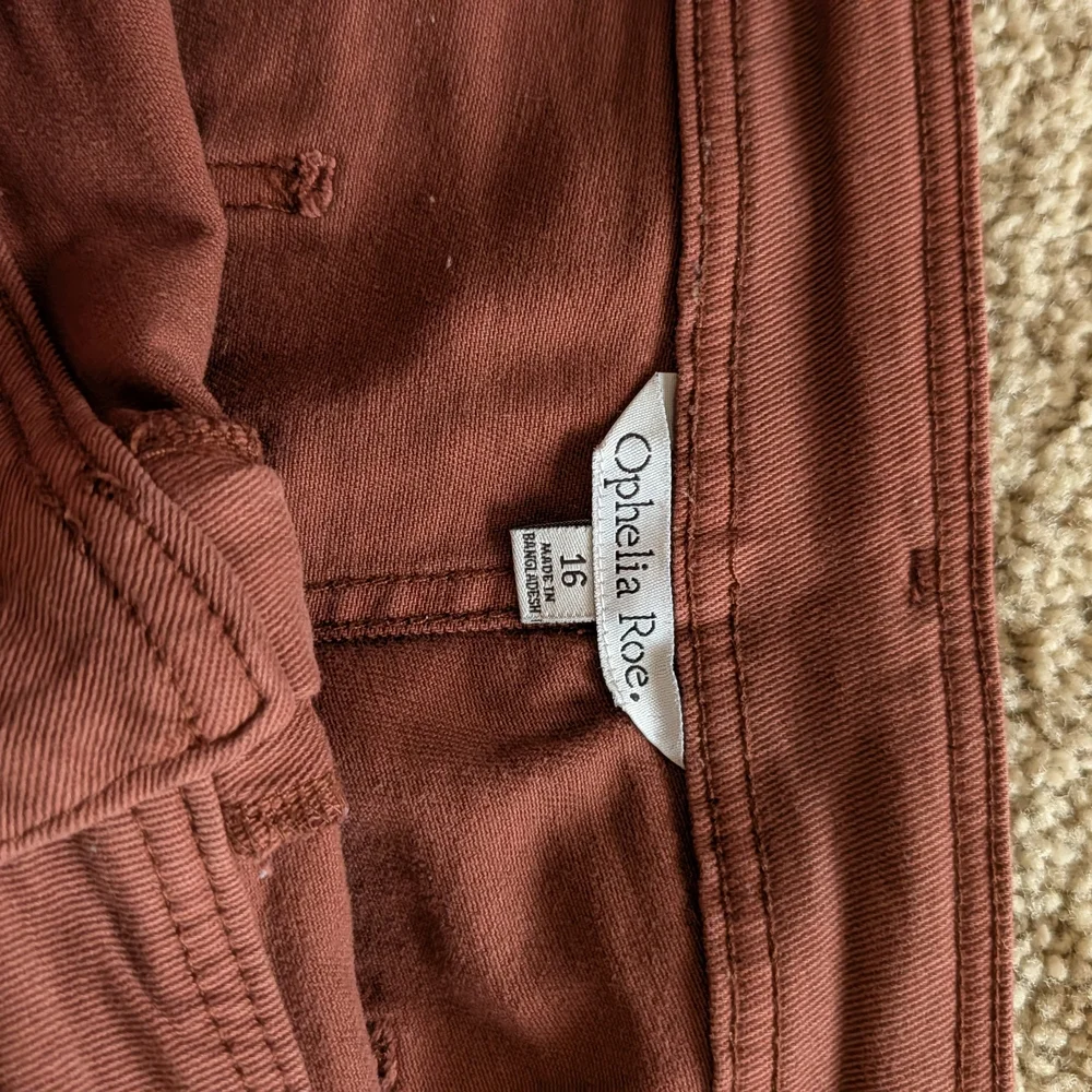 Women's Wide Leg Pants in Brown - Picture 4 of 4